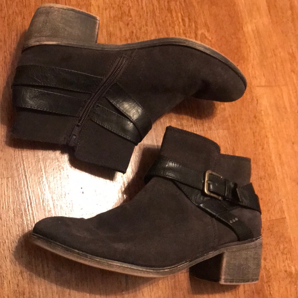 Black ankle boots
